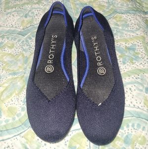 Navy blue Rothys flats size 6.5